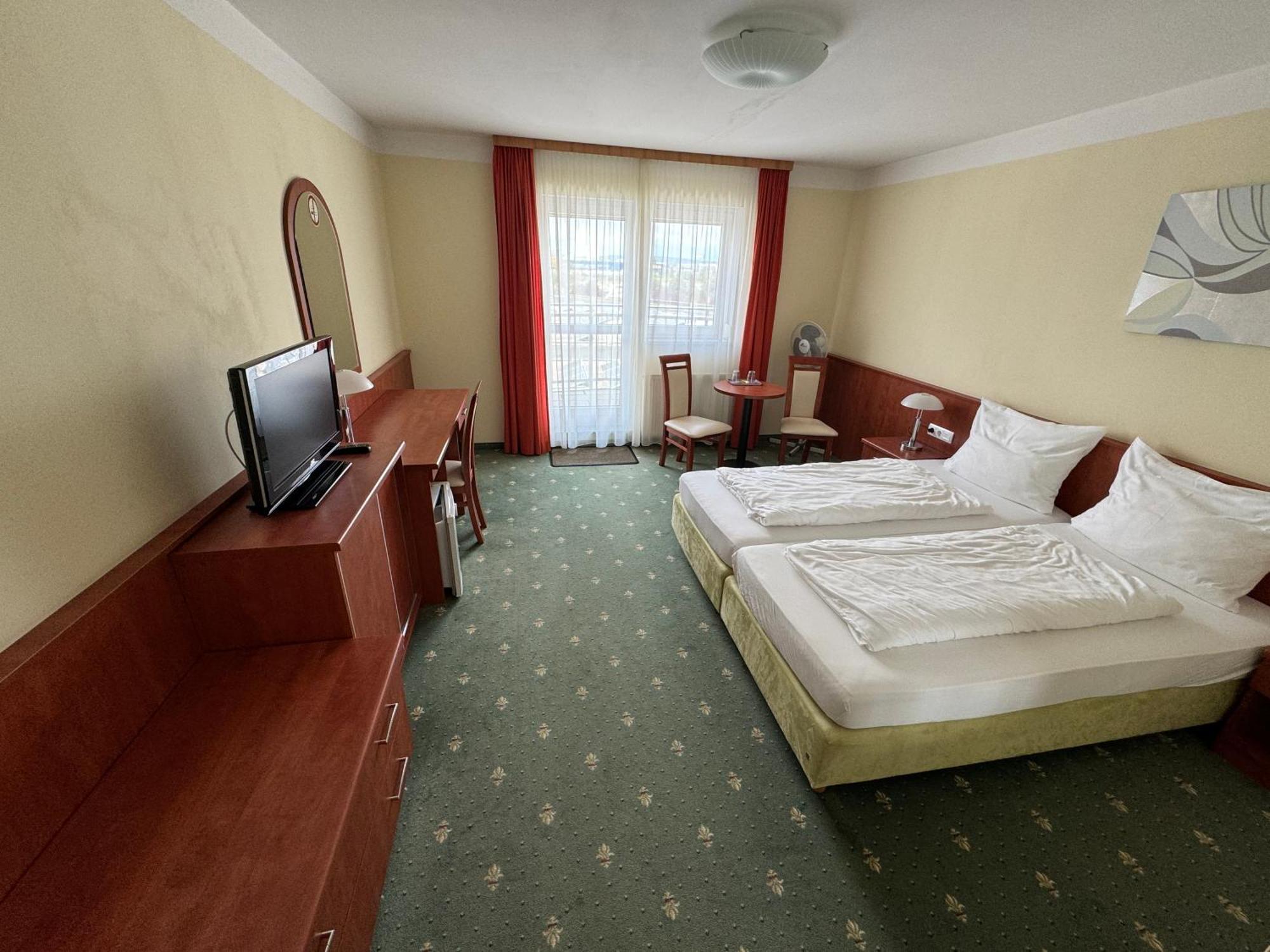 Hotel Breitenlee Wien Ngoại thất bức ảnh
