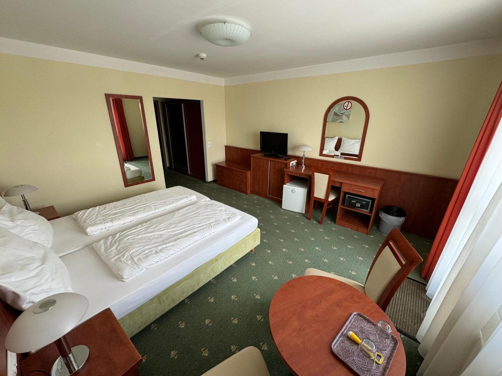 Hotel Breitenlee Wien Ngoại thất bức ảnh